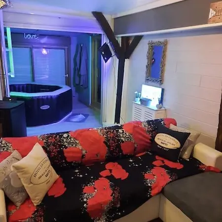 Duplex Avec Jacuzzi Et Sauna Appartement